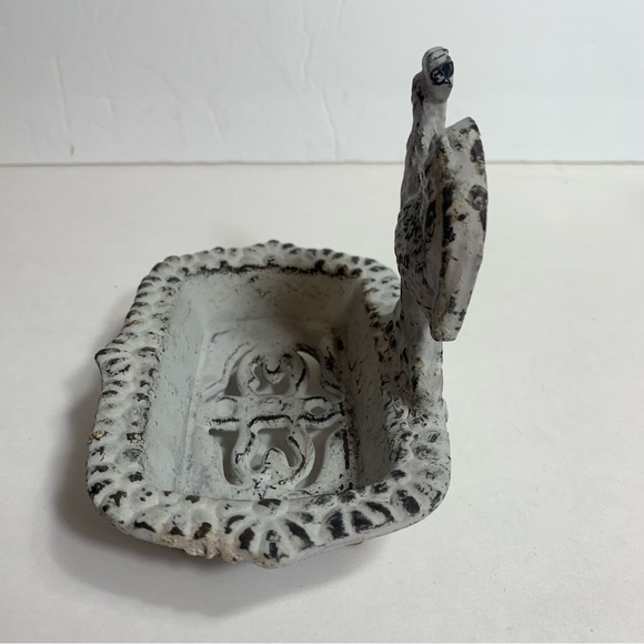 Vintage-style Rooster Soap Dish. Cast Iron Country Decor Rustic dish - Picture 4 of 12